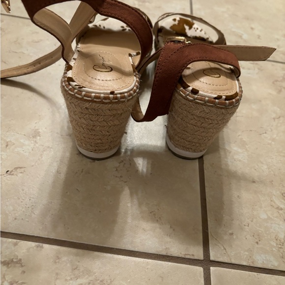 Boutique shoes - Picture 5 of 5